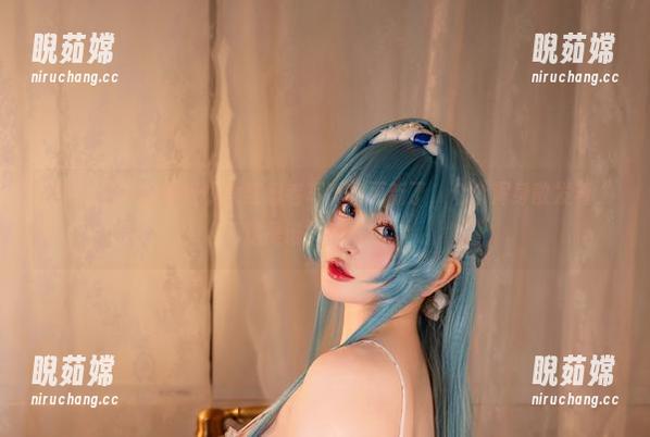 Tiny Asa Tiny Asa的神社少女红忍者写真集更新了,个个浑身散发着“这是谁”的气息。